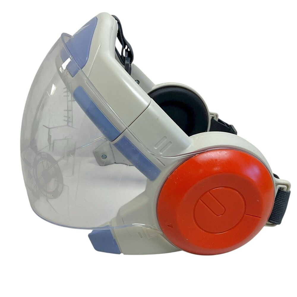 Disney Pixar Lightyear Buzz Lightyear Role Play Mask Space Ranger Training Visor - Picture 4 of 8